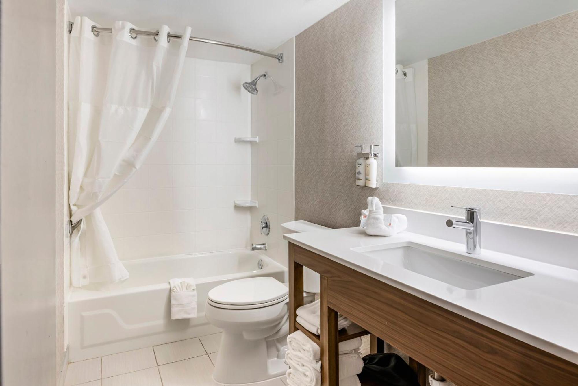 Holiday Inn Express Chicago-Downers Grove By Ihg Exterior foto