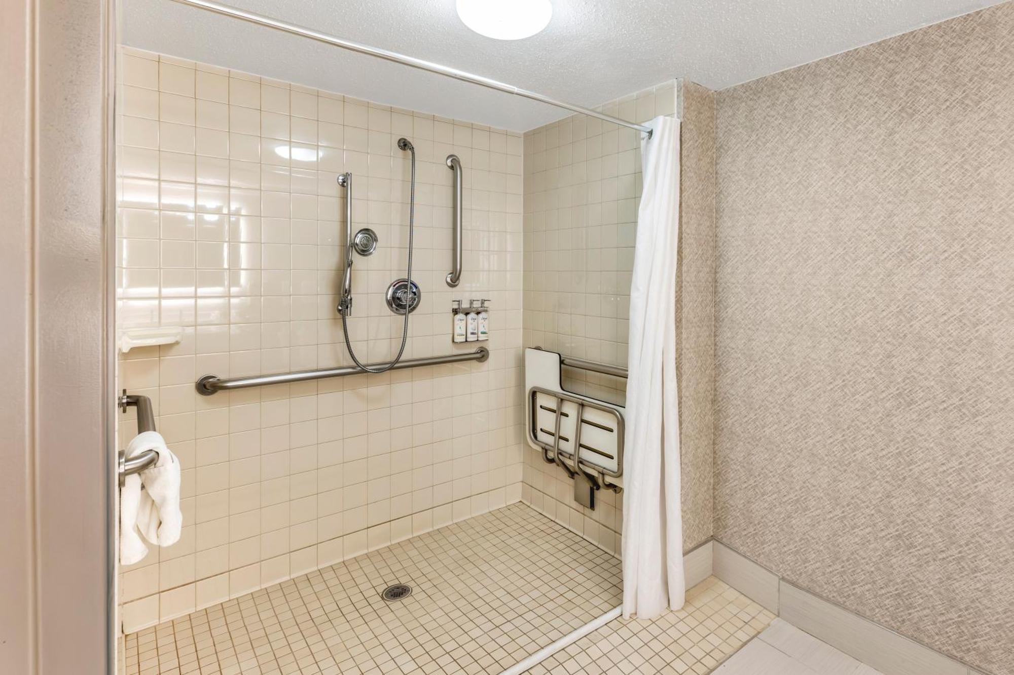 Holiday Inn Express Chicago-Downers Grove By Ihg Exterior foto