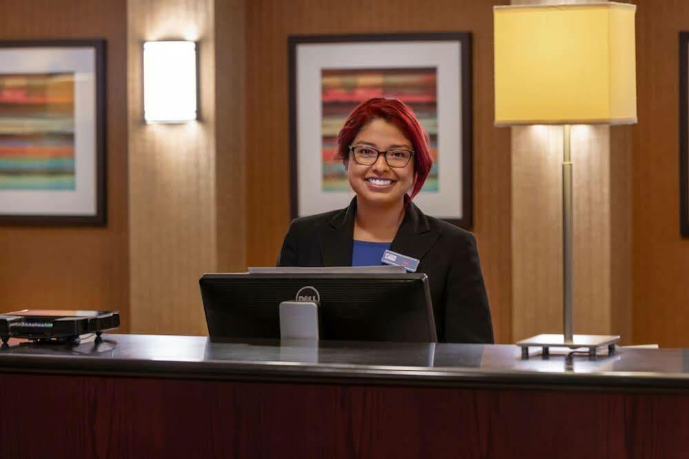 Holiday Inn Express Chicago-Downers Grove By Ihg Exterior foto